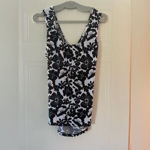 5/10$ Rickis Medium Tank Top (open back concept&black/white)